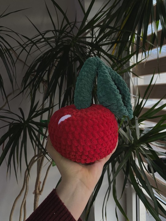 pluszowa wisnia.jpeg